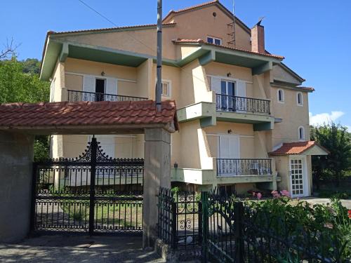 Kalavrita Apartment | Maria's Apartment