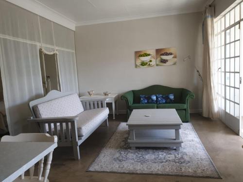 Greater Johannesburg Metropolitan Area Apartment | Maria's in Melville