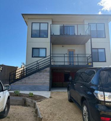 Paradise Beach House | Maria Wheeler