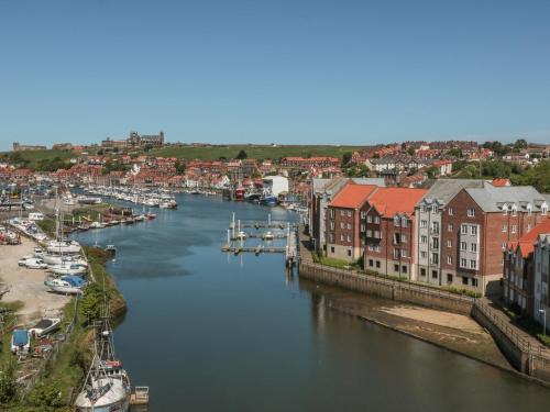 Whitby House | Marina Apartment