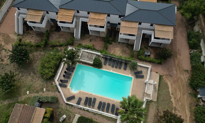 Pinarellu Apartment | Marina N°4 for 4 people, air-conditioned, swimming pool, 800 m from the beach