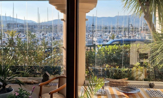 Hendaye Apartment | Marina/Plage - 6 Personnes - Agréable 70m2 à 5mn de la Plage