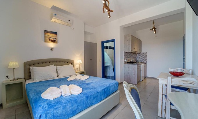 Perissa Apartment | Marousi Suites