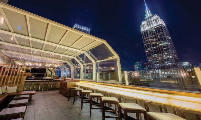 Midtown Resort | Marriott's Vacation Club Pulse, NYC King Guest Room (City View)