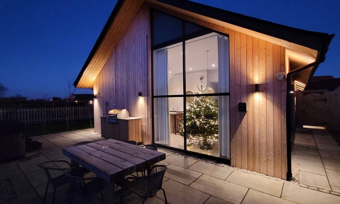 Dunholme House | Marsh Marigold Cottage, Ashlin Farm Barns