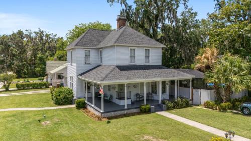 Historic District Apartment | Martin A -Private historic district apt with pool-suite A