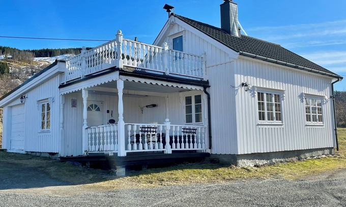 Tjeldsund Other | Marvelous farmhouse with WiFi in Troms