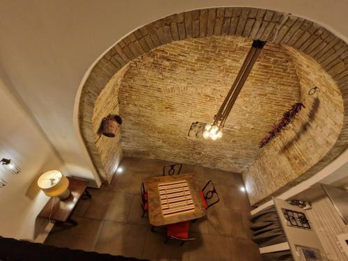 Macchia House | Mary wine house