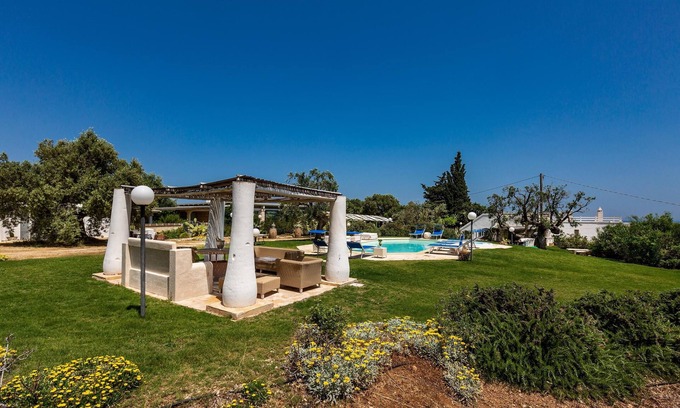 Pezze di Greco Villa | Masseria La Cazzigna by Perle di Puglia