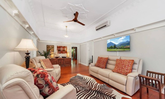 Cairns North House | Masterfully Restored Queenslander Near Esplanade