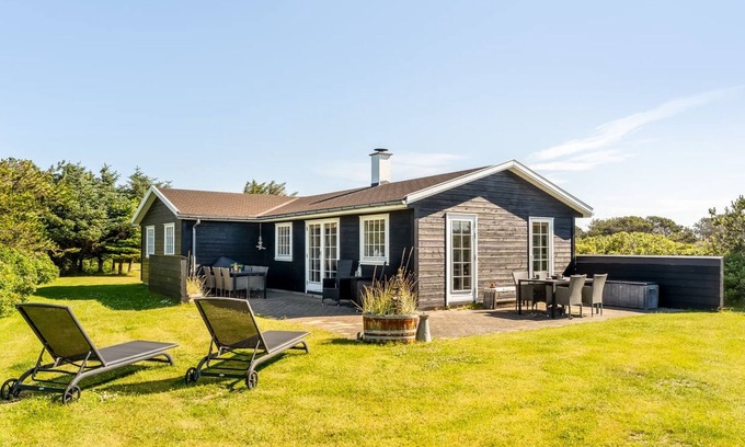 Lokken House | "Mata" - 700m from the sea by Interhome
