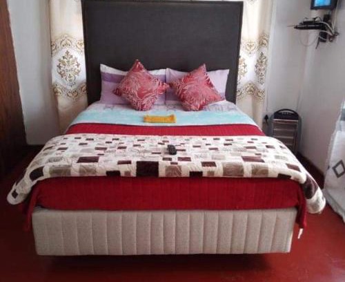 Secunda House | Matte guest house in Secunda