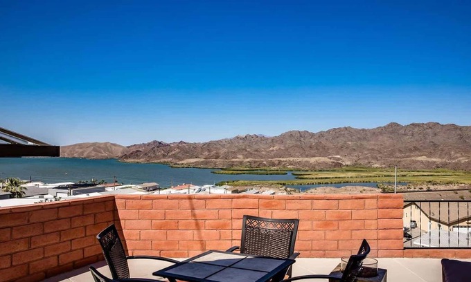 Parker Strip House | Max View Summary: Max