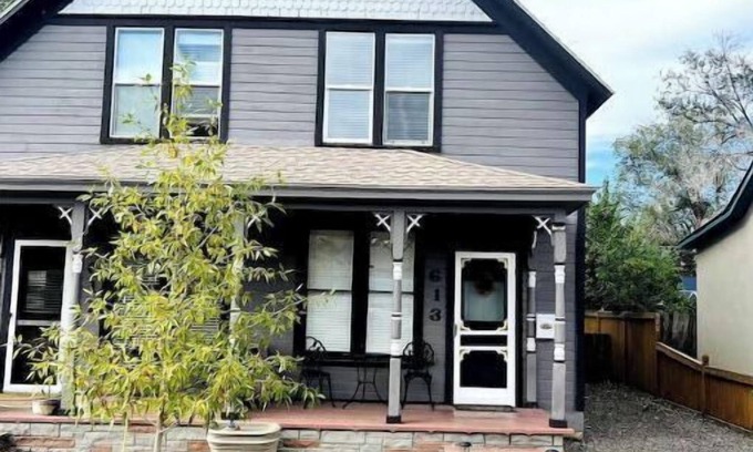 Montrose House | Mayor's Hideout- Cozy Downtown Townhouse 016564