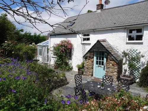 St Issey House | Mays Cottage