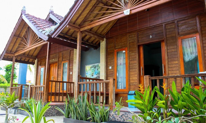 Jungut Batu Hotel | Medal Jaya Hostel & Room