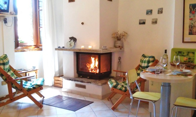 Plesio Apartment | Medieval tower in a quaint old village