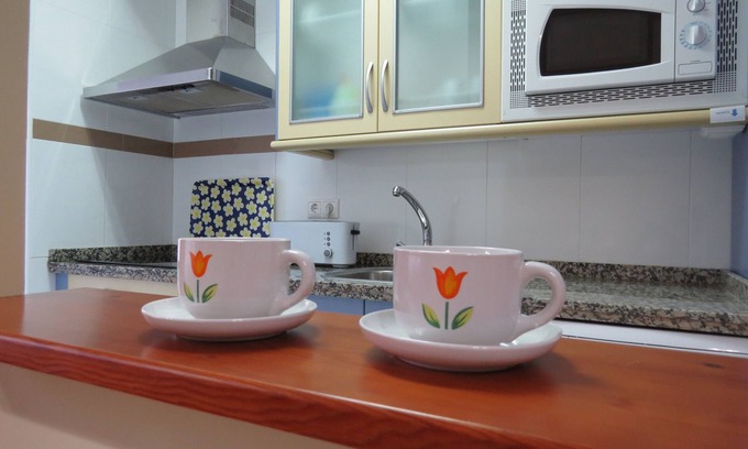 Ciudad Jardin Apartment | Medina Azahara 31 Free Parking Heated