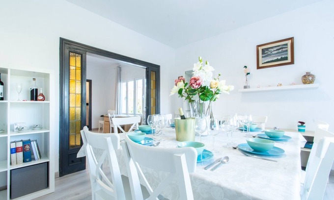 Alella House | Mediterranean heaven with sea views