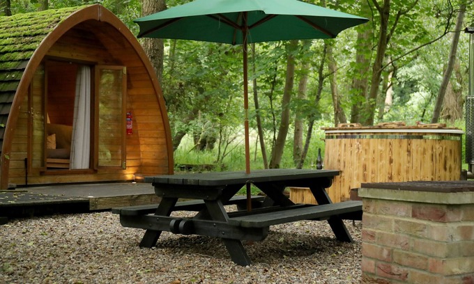 Aldborough Cabin | Mega Pod w/Wood Fired Hot Tub (Deer's Glade)