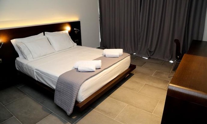 Agios Serafim Hotel | Megara Hotel