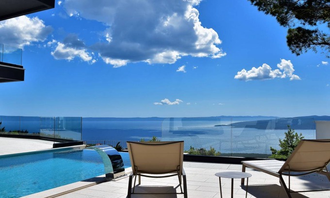 Bast Apartment | Melody Bast in Bast with 3 bedrooms and 4.5 bathrooms