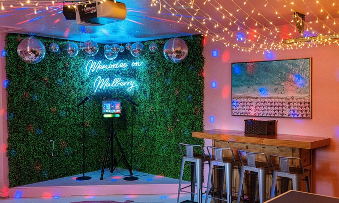 Fredericksburg House | Memories - Hot Tub, Pool & Karaoke Lounge