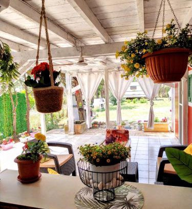 Alexandroupoli House | Menƴ's Azure Escape