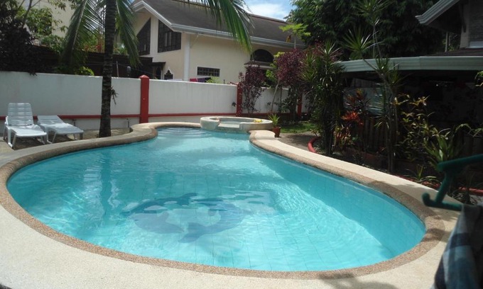 Tawala Hotel | Menchu's Pension House