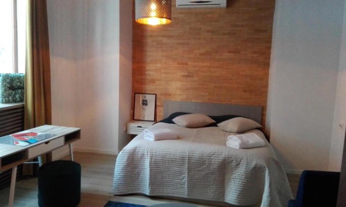 Bucharest City-Centre Apartment | Mendeleev Suite