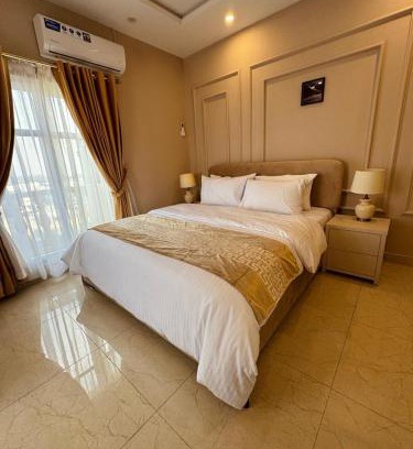 Fatehjang Apartment | Mentmore Suite Duplex 601 by The Royal Escape
