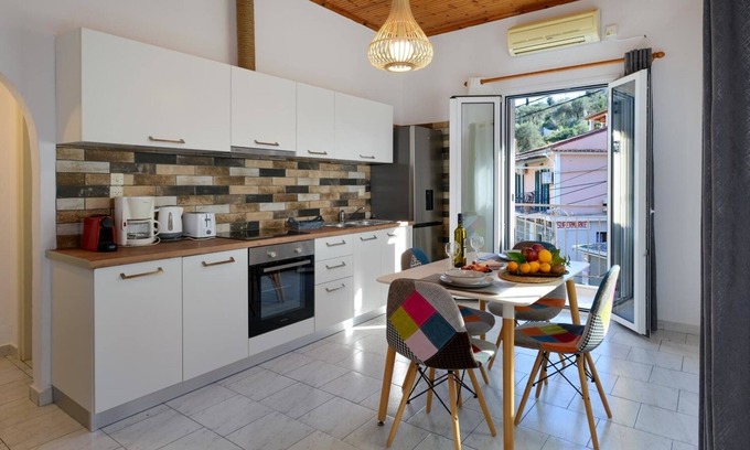Koutsi Apartment | Meraki Apartment - One Bedroom Apartment, Sleeps 3