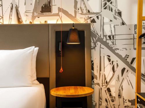 Llanedeyrn Hotel | Mercure Cardiff North Hotel