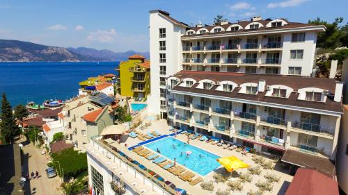 Nilufer Hotel | MERİÇ HOTEL TURUNÇ