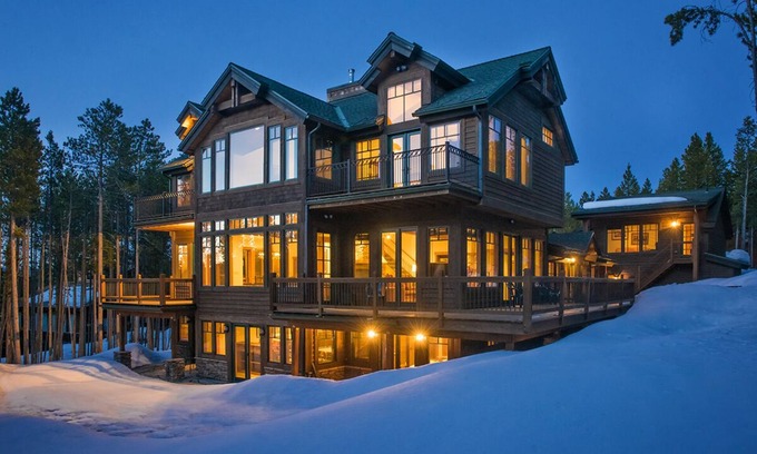 Peak 8 House | Merry Christmas! DEC 20-26 OPEN! Ski in&out. Your Epic Luxury Lodge on Peak 8.