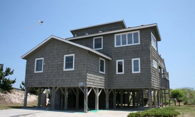 Ocean Hill House | Merry Winds: Oceanfront, Shared Pool, Great Views