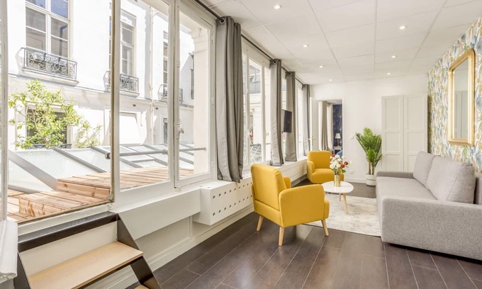 2nd Arrondissement Apartment | Merveil - Family suite - Louvre - Victoires