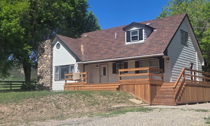 Mesa House | Mesa COWBOY&HORSE Ranchn Mesa Colorado. Sleeps 7+n All Pet Friendly