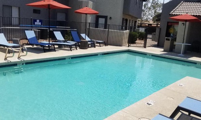 Mesa Grande Apartment | Mesa Riverview Townhouse