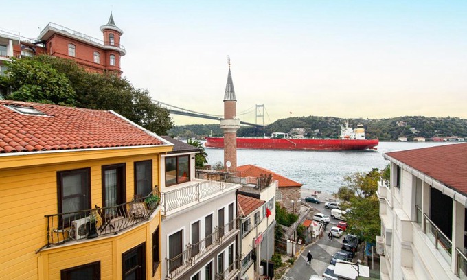 Rumeli Hisari Apartment | Mesmerizing Flat with Bosphorus View in Sariyer