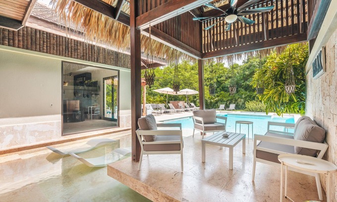 Punta Cana Villa | Mesmerizing villa with jacuzzi/maid/in Cap Cana