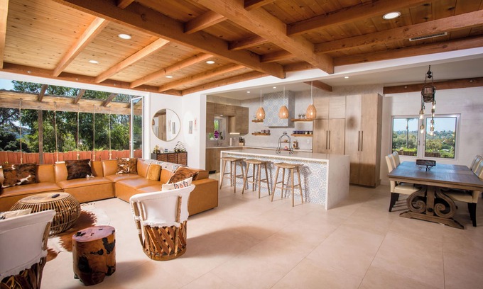 San Diego House | Mexican Hacienda Del Mar with Heated Pool and Spa, 5min drive to Beach!