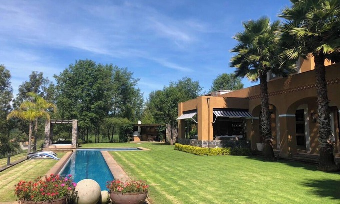 Santa Maria Ahuacatlan House | Mexican Villa in the country 10mins away from Valle de Bravo’s lake.