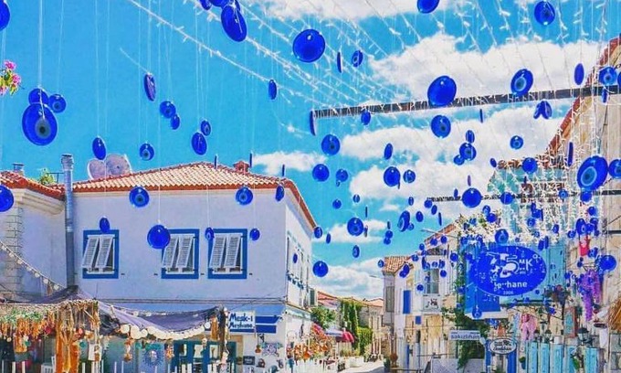 Alacati Bed & Breakfast | Meydan Alaçatı