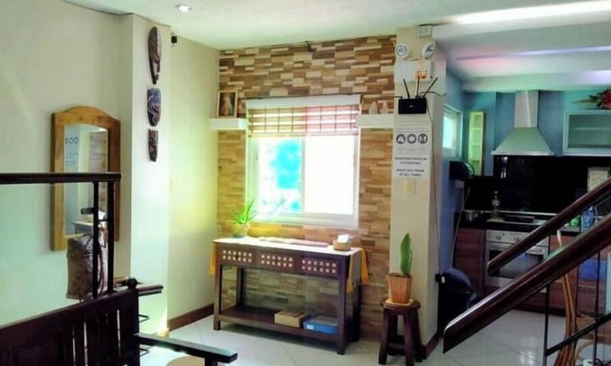 San Juan Apartment | MH Raniag Room in Urbiztondo, San Juan, LU