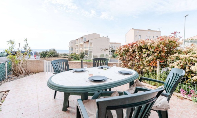Saint-Pierre-la-Mer House | MI70 3 room house with sea view and WIFI in a residence with swimming pool