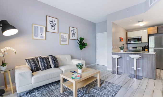 Midtown Apartment | Miami Apt Close to Downtown