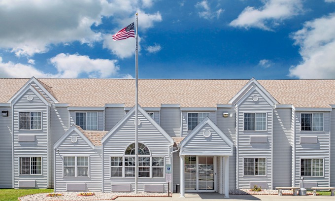 Janesville Hotel | Microtel Inn by Wyndham Janesville