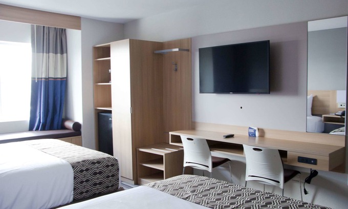 Jacksonville Hotel | Microtel Inn & Suites by Wyndham Camp Lejeune/Jacksonville