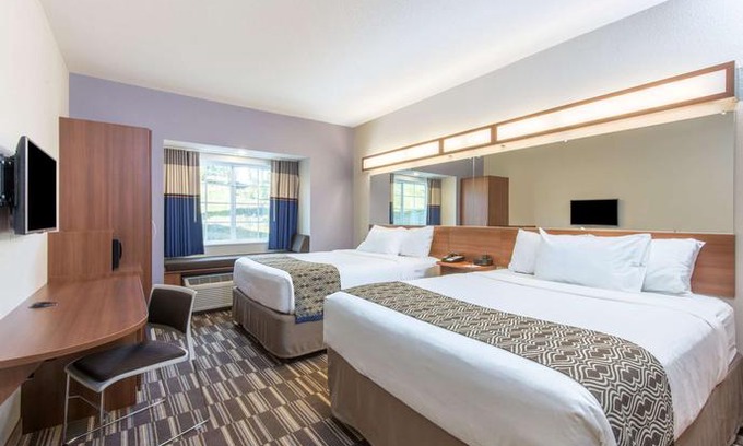 Cadiz Hotel | Microtel Inn & Suites by Wyndham Cadiz